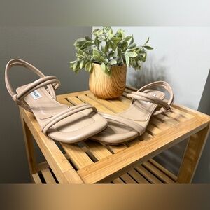 Steve Madden Ensure Sandal Women’s 6.5